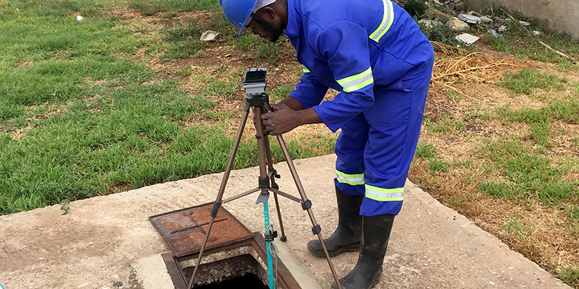 The Volaser measuring device measures in situ volumes of faecal sludge in order to estimate Q&Q. The Volaser measuring device measures in situ volumes of faecal sludge in order to estimate Q&Q.