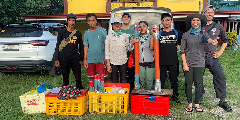 Das Coring Team auf den Philippinen © Adonis Gallentes