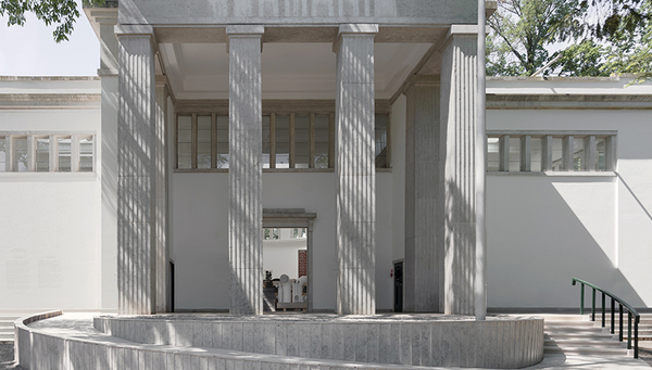 Der Beitrag im deutschen Pavillon an der Architektur Biennale ist mehr als nur eine Ausstellung. Er will einen Handlungsansatz für eine neue Baukultur liefern. (Foto: ARCH+ SUMMACUMMFEMMER BÜRO JULIANE GREB)