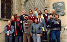 Les participants à un workshop sur la cinétique chimique aquatique, organisé en 1989 à l’Eawag: Outre Jim Morgan et Werner Stumm, l’actuelle directrice de l’Eawag y participait aussi. (Photo: Eawag)