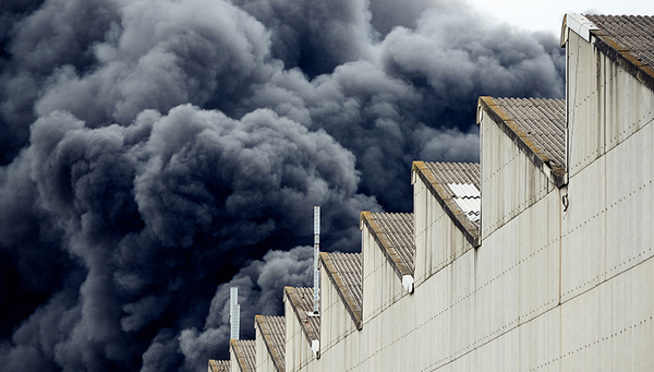 Tandis que les risques liés à l’utilisation de nanomatériaux artificiels sont bien analysés, aucun projet ne s’était encore penché sur la libération involontaire de ces substances lors d’un accident dans l'usine de production ou lors du transport. (Photo: istock)