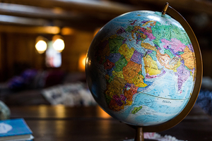 Globus (by Kyle Glenn, Unsplash) Globus (by Kyle Glenn, Unsplash)
