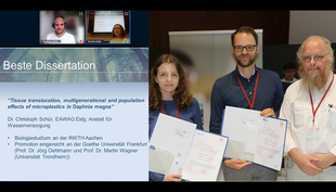 Christoph Schür during the virtual award ceremony (print screen left) and Nikolai Huwa at the award ceremony in the middle on the right side of the photo (photo: scg.ch)