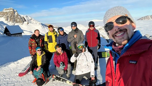 Einige der Utox Wintersportler auf der Piste (Foto: Fabian Balk)