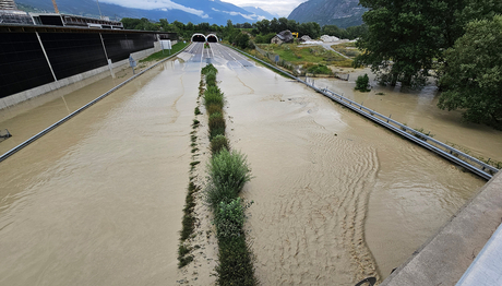Inondazione del Rodano presso Sierre nel giugno 2024 (Foto: Canton Vallese). Inondazione del Rodano presso Sierre nel giugno 2024 (Foto: Canton Vallese).