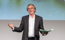 Am Einführungsreferat zum Thema «Gewässer in Zeiten  der Energiewende» am Infotag 2019. (Foto: Eawag, Nicola Pitaro)