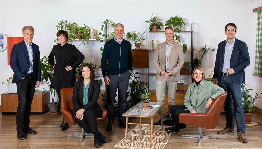 La direction de l'Eawag (de gauche à droite) : Christian Stamm, directeur adjoint, Lenny Winkel, Sara Marks, Martin Ackermann, directeur, Carsten Schubert, Gabriele Mayer, directrice des opérations, et Florian Altermatt. (Photo : Eawag, Nicola Pitaro)