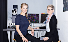 Melanie Fischer (left) and Professor Kristin Schirmer. (Photo: ETH Board)